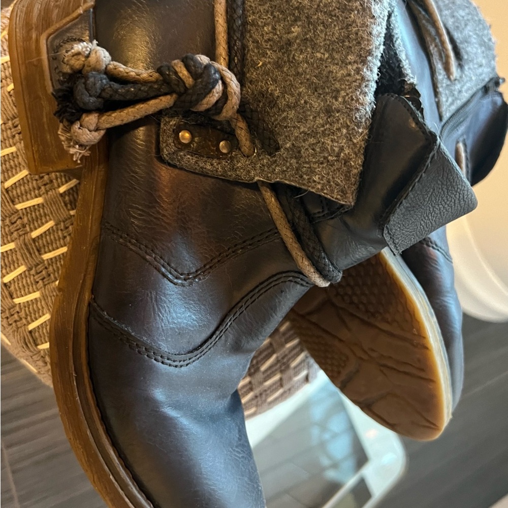 Rieker dark blue bootie boot
